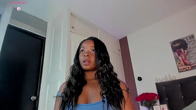 Reina Love2 online show from February 26, 2026, 1:10 pm