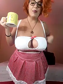 Escarlate4you  online show from September 28, 2025, 11:59 am