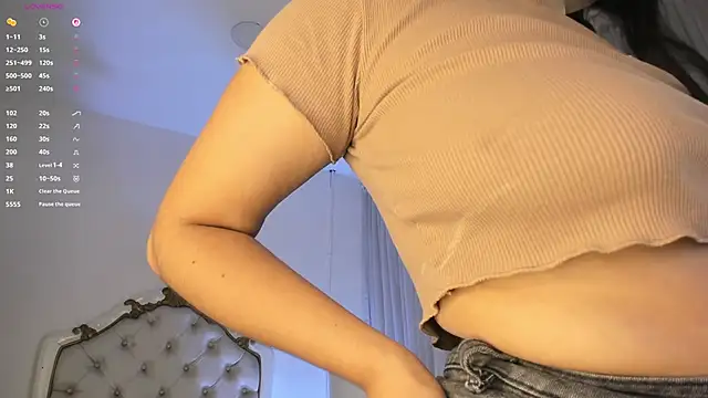 Mara Betancurt online show from March 14, 2026, 5:24 am