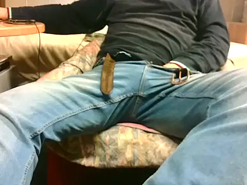 Snapshot of Giulio35_Pika chatting on March 24, 2026, 5:12 am Giulio35 Pika online show from March 24, 2026, 5:12 am