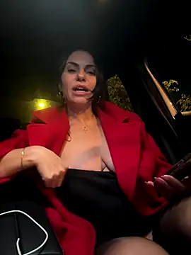 KimKelly13 online show from November 6, 2025, 7:15 pm