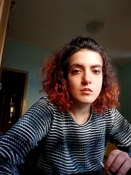 LadyMinnie online show from November 3, 2025, 9:54 am