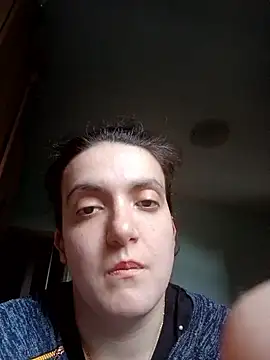 LadyMinnie online show from April 23, 2026, 4:42 pm