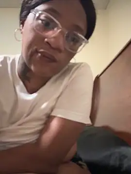 Snapshot of KiDaBrat chatting on April 7, 2026, 7:53 am KiDaBrat online show from April 7, 2026, 7:53 am