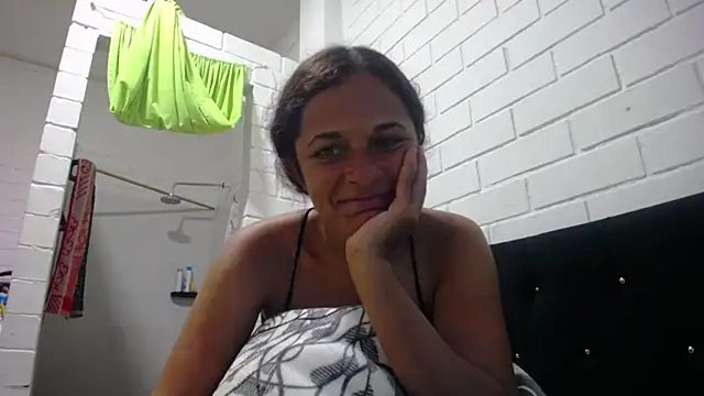 GiveLove1 online show from March 13, 2025, 10:10 pm