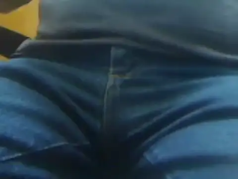 Snapshot of markluvskitty chatting on February 28, 2025, 7:35 pm markluvskitty online show from February 28, 2025, 7:35 pm