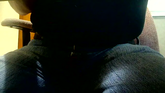 Snapshot of markluvskitty chatting on October 3, 2025, 12:46 pm markluvskitty online show from October 3, 2025, 12:46 pm