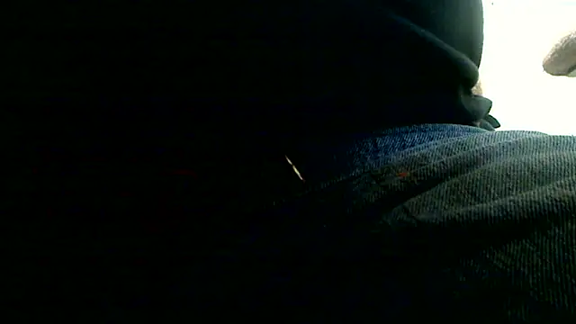 Snapshot of markluvskitty chatting on October 6, 2025, 12:24 pm markluvskitty online show from October 6, 2025, 12:24 pm