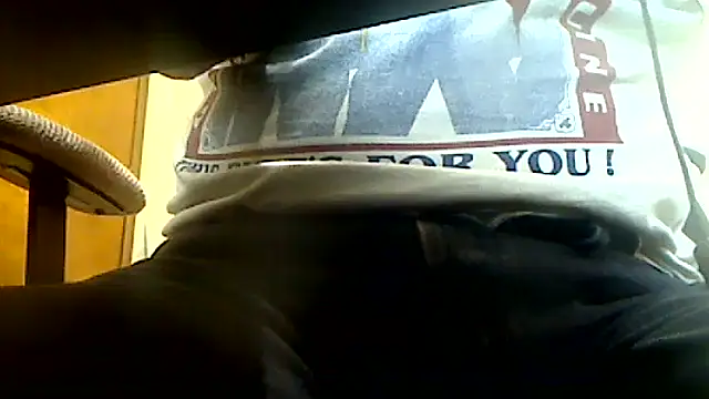 Snapshot of markluvskitty chatting on October 9, 2025, 6:39 pm markluvskitty online show from October 9, 2025, 6:39 pm