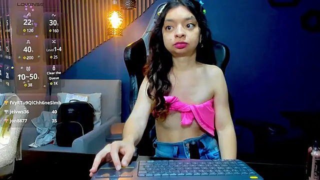 Snapshot of CharlotteMuller chatting on January 21, 2025, 11:02 pm CharlotteMuller online show from January 21, 2025, 11:02 pm