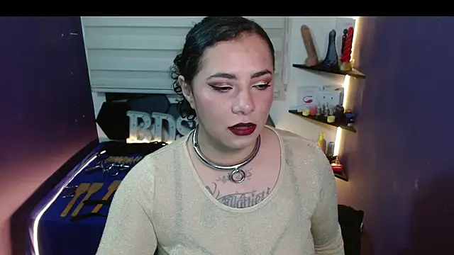 Alexa Slavehot777 online show from December 14, 2025, 1:44 am