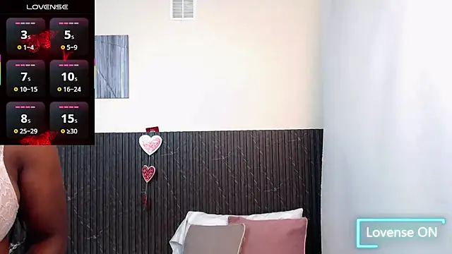 chanel brunette online show from September 9, 2025, 6:29 pm