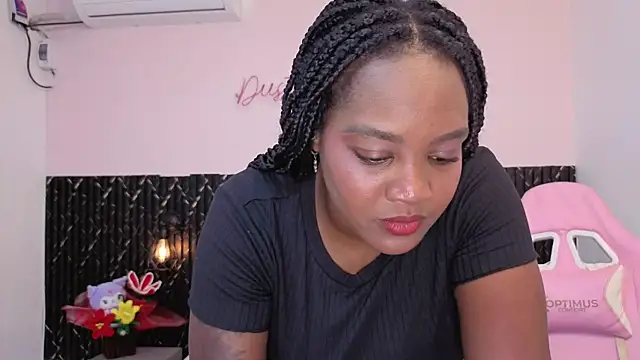 chanel brunette online show from March 24, 2026, 7:08 pm