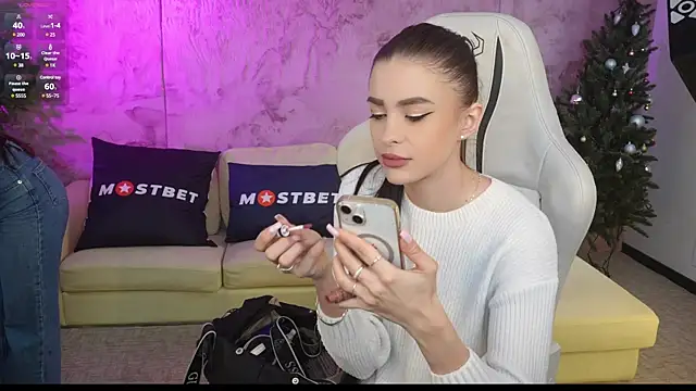 Tina Breeze online show from December 28, 2024, 11:41 am