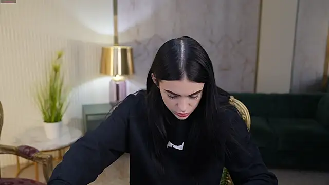 Tina Breeze online show from March 20, 2025, 7:47 am