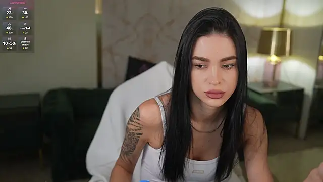 Tina Breeze online show from May 11, 2026, 10:54 am