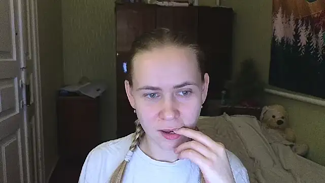 Riley Roo online show from January 9, 2025, 5:43 pm