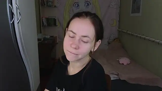 Riley Roo online show from October 14, 2025, 6:25 am