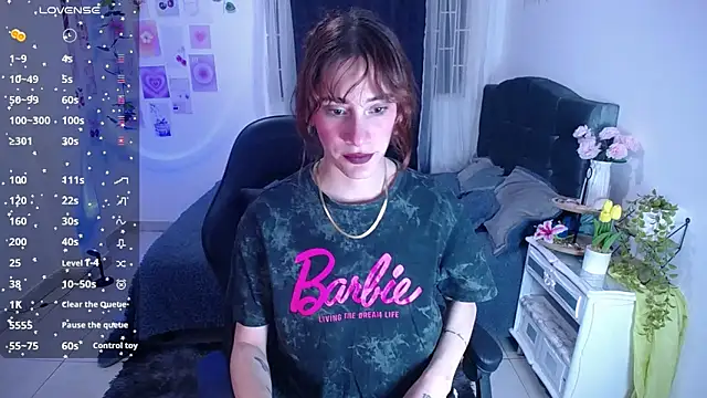Snapshot of IsaBaileys_ chatting on April 25, 2026, 3:31 am IsaBaileys online show from April 25, 2026, 3:31 am