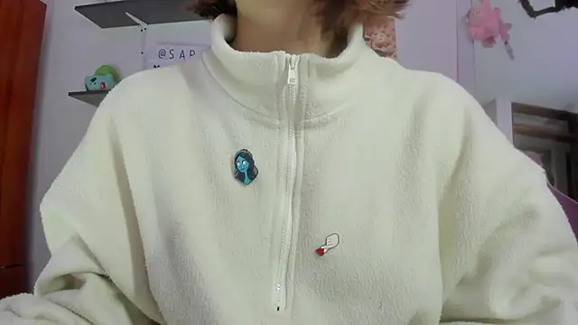 Snapshot of saralolo420 chatting on November 10, 2025, 1:37 am saralolo420 online show from November 10, 2025, 1:37 am