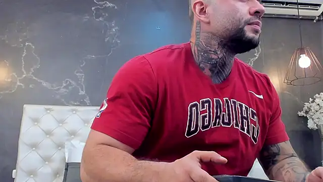 BruceDallas online show from December 25, 2024, 9:00 pm