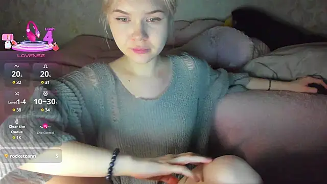 Snapshot of Dopaminegirl chatting on March 2, 2025, 5:58 pm Dopaminegirl online show from March 2, 2025, 5:58 pm