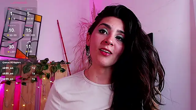 emily amaya online show from December 7, 2024, 7:38 am