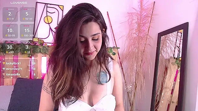 emily amaya online show from December 20, 2024, 3:36 am