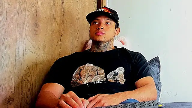 Stiven collins online show from November 14, 2025, 5:55 pm