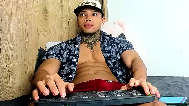 Stiven collins online show from November 26, 2025, 11:00 am