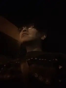 114514hlove online show from November 11, 2025, 1:00 pm