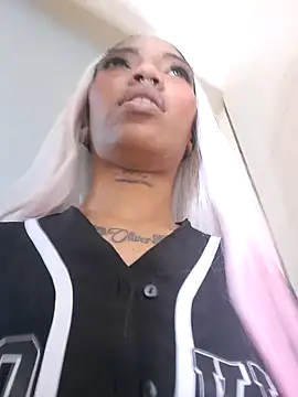 Snapshot of Honey-420- chatting on March 23, 2025, 1:09 am Honey-420- online show from March 23, 2025, 1:09 am