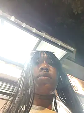 Snapshot of Honey-420- chatting on October 28, 2025, 11:07 pm Honey-420- online show from October 28, 2025, 11:07 pm