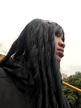 Snapshot of Honey-420- chatting on November 19, 2025, 9:15 pm Honey-420- online show from November 19, 2025, 9:15 pm