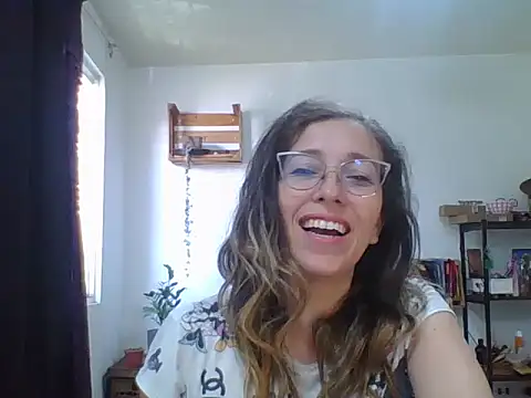 Snapshot of charlott_ponce chatting on February 9, 2026, 5:17 pm charlott ponce online show from February 9, 2026, 5:17 pm