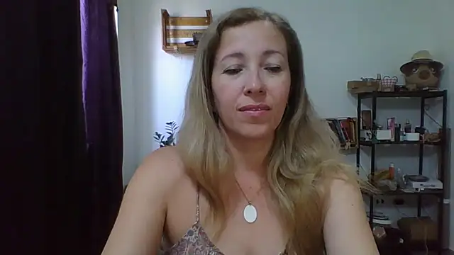 charlott ponce online show from April 29, 2026, 6:14 pm