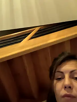 Snapshot of LadySaraah34 chatting on November 11, 2025, 12:54 am LadySaraah34 online show from November 11, 2025, 12:54 am