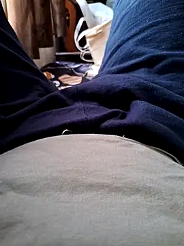 Snapshot of bobyyboyy1 chatting on March 1, 2025, 8:13 am bobyyboyy1 online show from March 1, 2025, 8:13 am