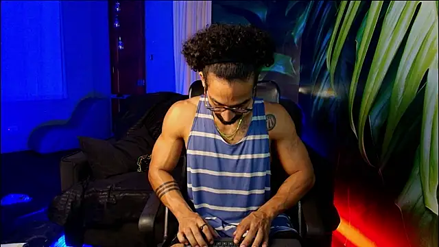 Romeocolin online show from February 1, 2026, 9:24 pm