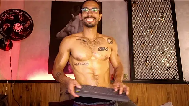 Romeocolin online show from February 18, 2026, 2:02 pm