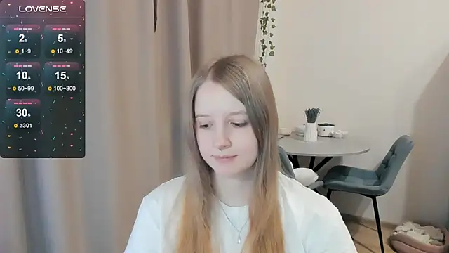 Snapshot of Alyaley chatting on October 25, 2025, 5:26 am Alyaley online show from October 25, 2025, 5:26 am