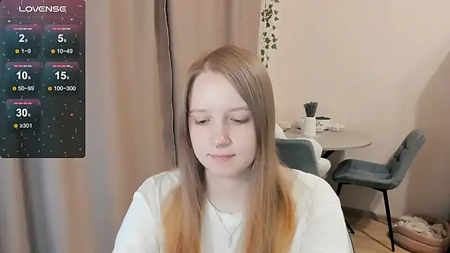 Snapshot of Alyaley chatting on November 5, 2025, 9:04 pm Alyaley online show from November 5, 2025, 9:04 pm