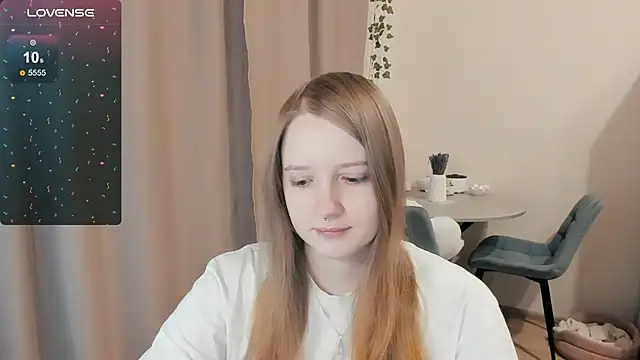 Snapshot of Alyaley chatting on November 9, 2025, 11:41 am Alyaley online show from November 9, 2025, 11:41 am