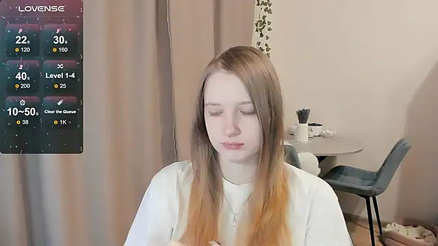 Snapshot of Alyaley chatting on November 11, 2025, 1:55 pm Alyaley online show from November 11, 2025, 1:55 pm