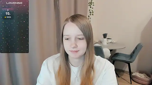 Snapshot of Alyaley chatting on November 13, 2025, 5:01 pm Alyaley online show from November 13, 2025, 5:01 pm