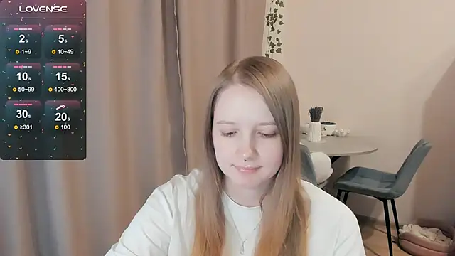 Snapshot of Alyaley chatting on November 16, 2025, 5:13 am Alyaley online show from November 16, 2025, 5:13 am