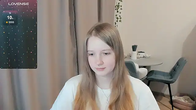 Snapshot of Alyaley chatting on November 20, 2025, 12:22 am Alyaley online show from November 20, 2025, 12:22 am