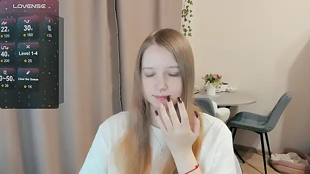 Snapshot of Alyaley chatting on November 27, 2025, 6:48 am Alyaley online show from November 27, 2025, 6:48 am