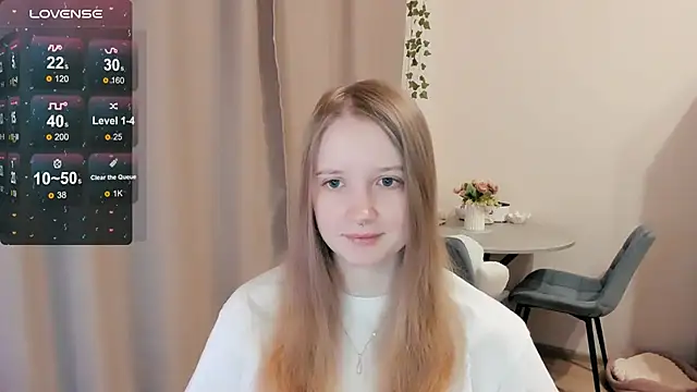 Snapshot of Alyaley chatting on December 5, 2025, 10:35 am Alyaley online show from December 5, 2025, 10:35 am