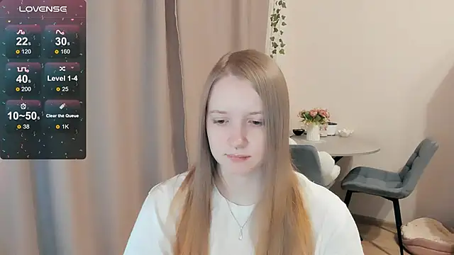 Snapshot of Alyaley chatting on December 14, 2025, 1:38 pm Alyaley online show from December 14, 2025, 1:38 pm